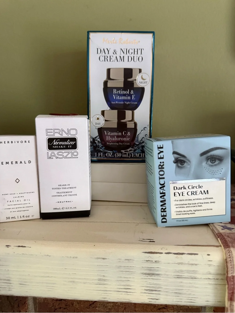 Miscellaneous cosmetics Eye Dark Circle Eye Cream - Light Blue